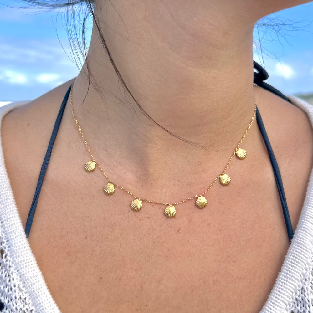Clam Shell Necklace