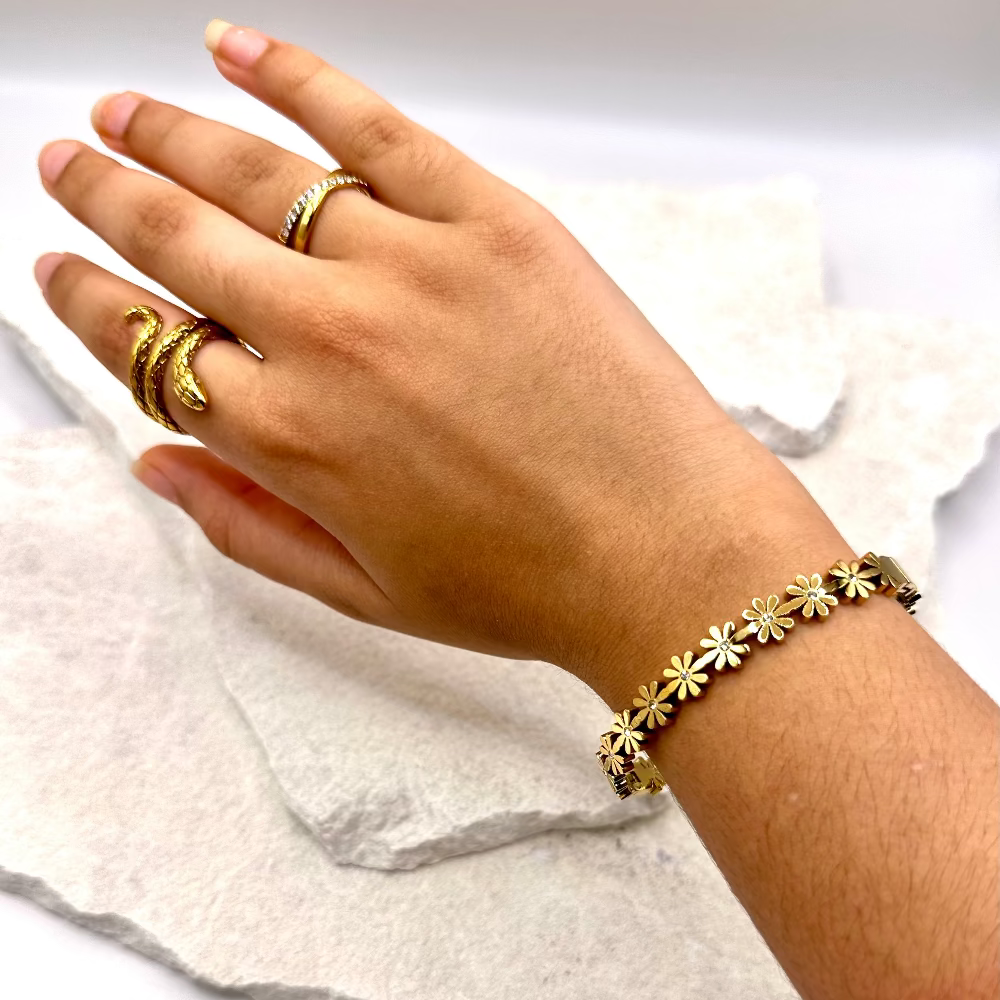 Daisy Bloom Bangle