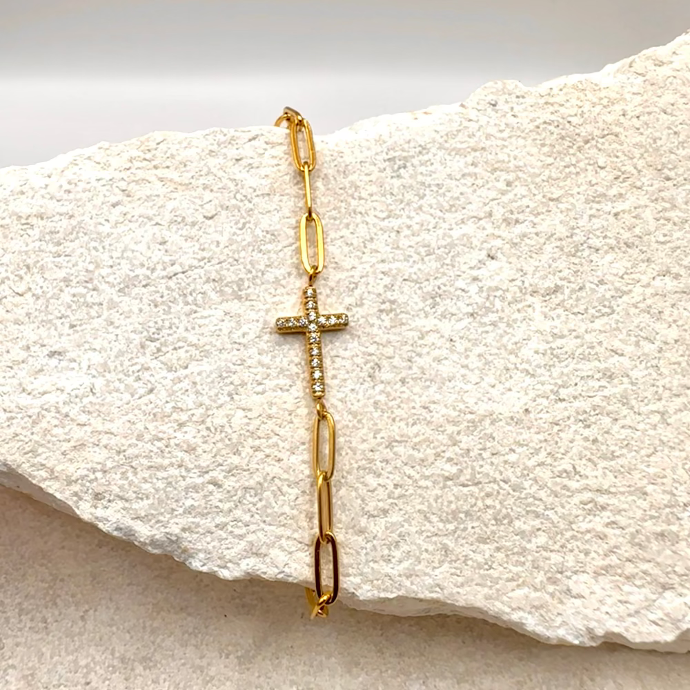 Sara Cross Bracelet